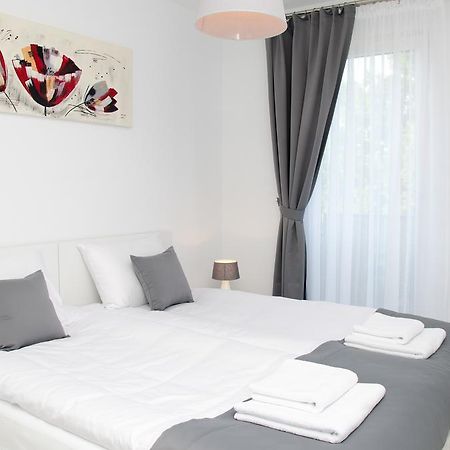 Apartamenty Mariela-Kolobrzeg Z Garazem Extérieur photo