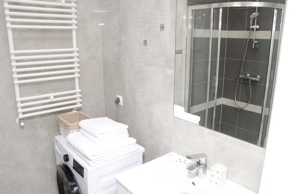Apartamenty Mariela-Kolobrzeg Z Garazem Extérieur photo