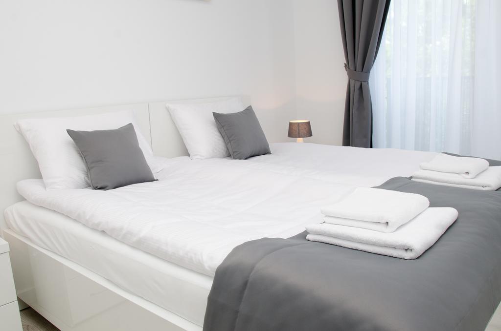 Apartamenty Mariela-Kolobrzeg Z Garazem Extérieur photo